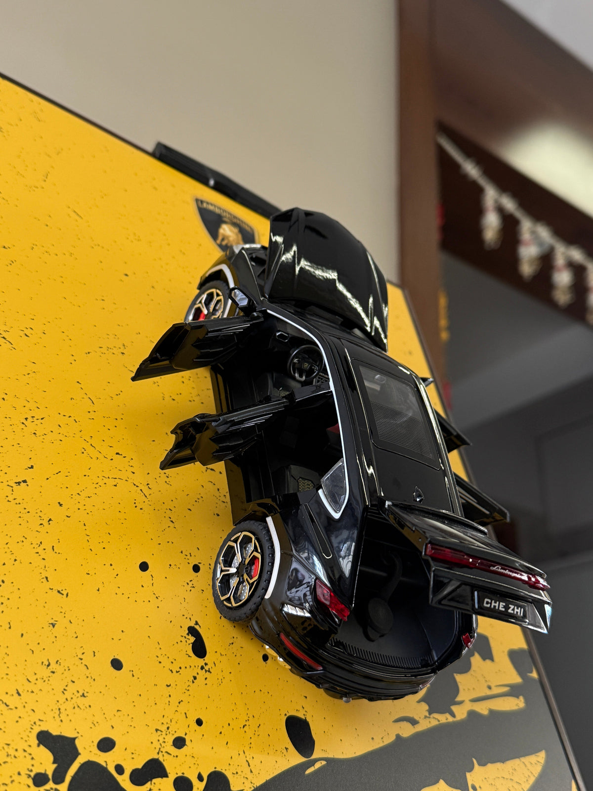 Lamborghini Urus Premium Artpiece